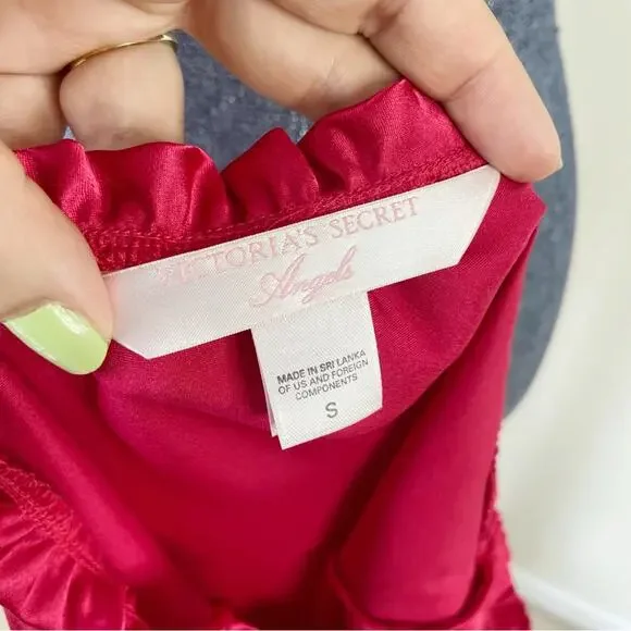 ASO Serena Van Der Woodson Gossip Girl Victoria Secret Angels Red Satin Chemise - Picture 5 of 8